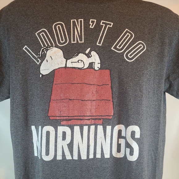 Peanuts Snoopy I Don’t Do Mornings Men’s T-Shirt Gray Large - Picture 2 of 6